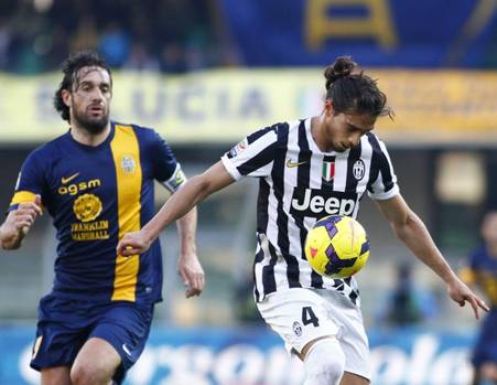 Caceres in anticipo su Toni. La punta dell'Hellas ha lottato per 90 minuti. LaPresse